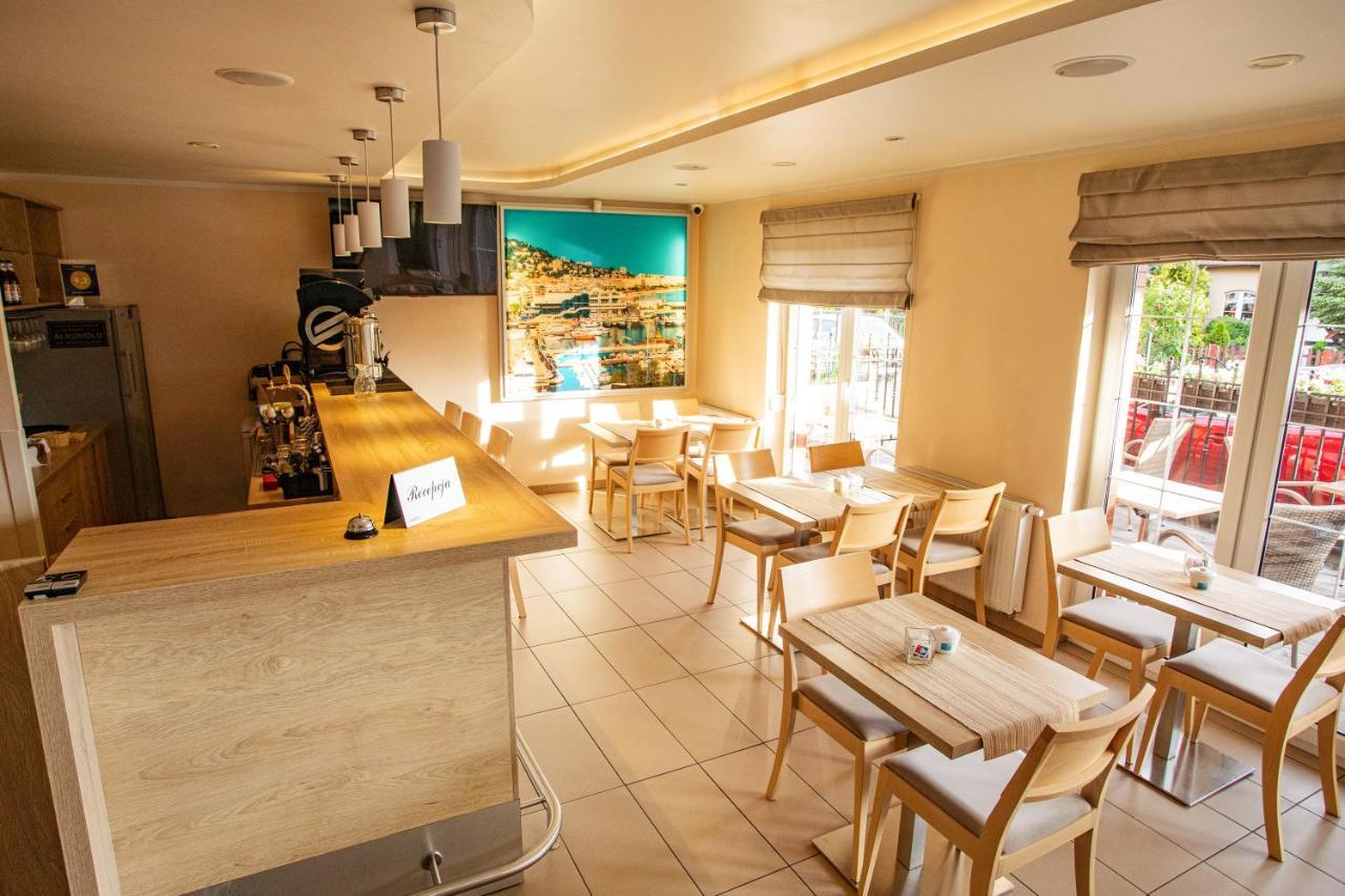 ياستارنيا Villa Cannes المظهر الخارجي الصورة