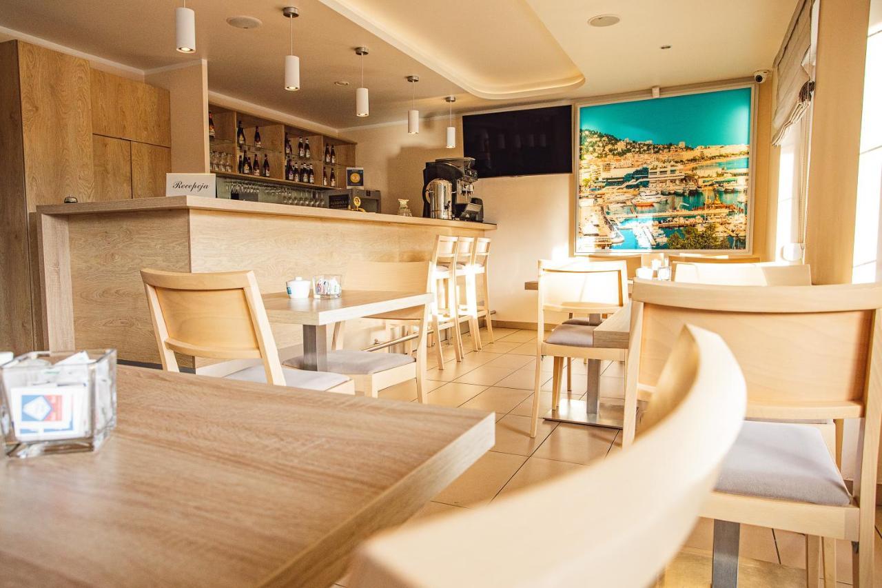 ياستارنيا Villa Cannes المظهر الخارجي الصورة